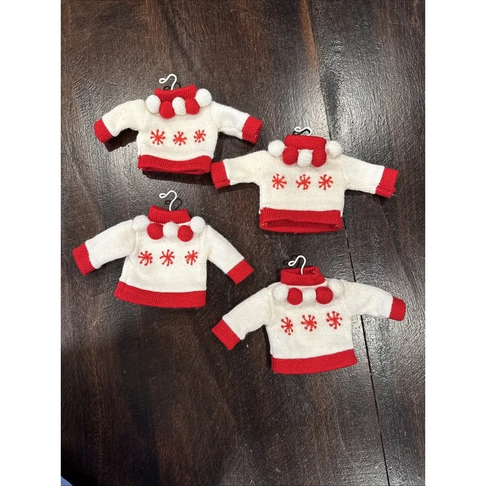 Lot of 4 vintage christmas sweater ornaments in hangers - Picture 1 of 3